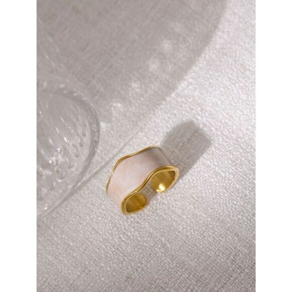 White Oil Painting Enamel Ring - Gold-Plated, Adjustable - Picture 9 of 10